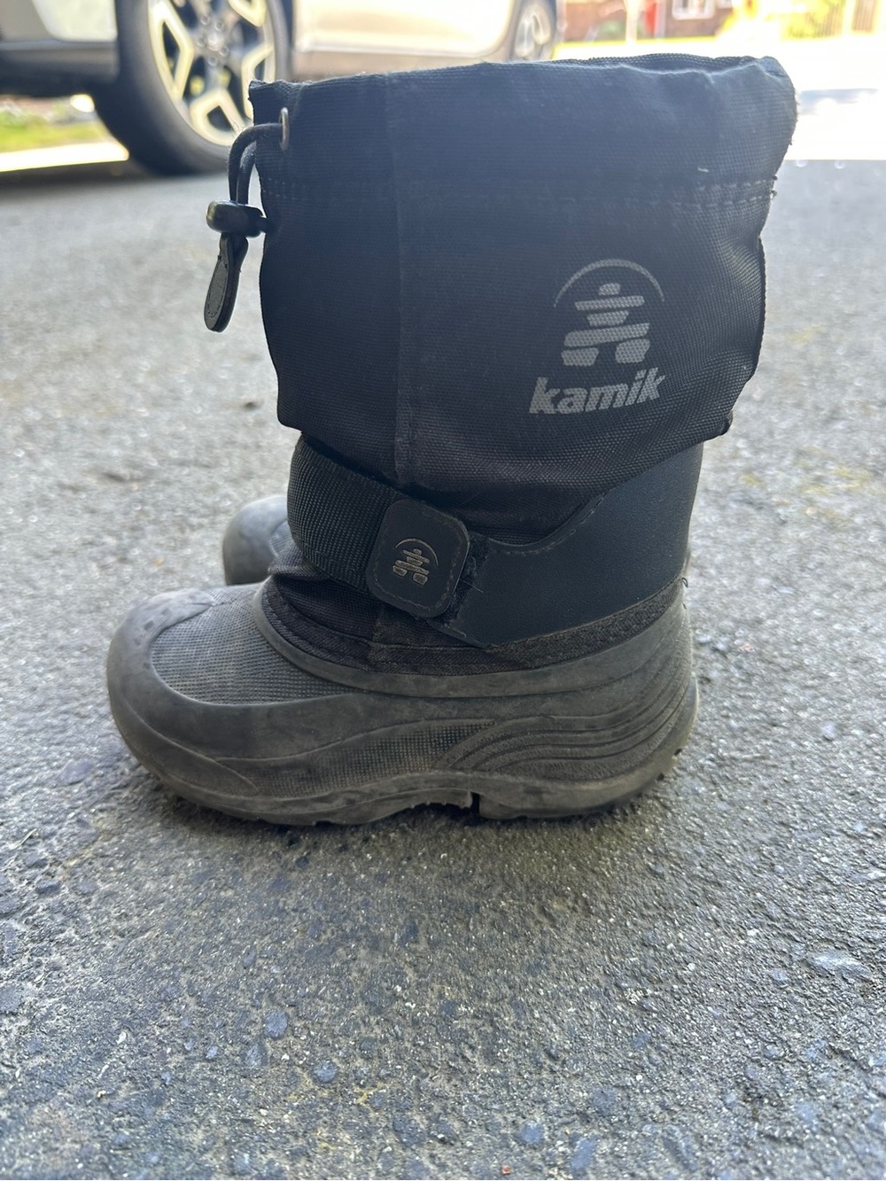 Kamik Black Youth Snow Boot with Toggle Closure